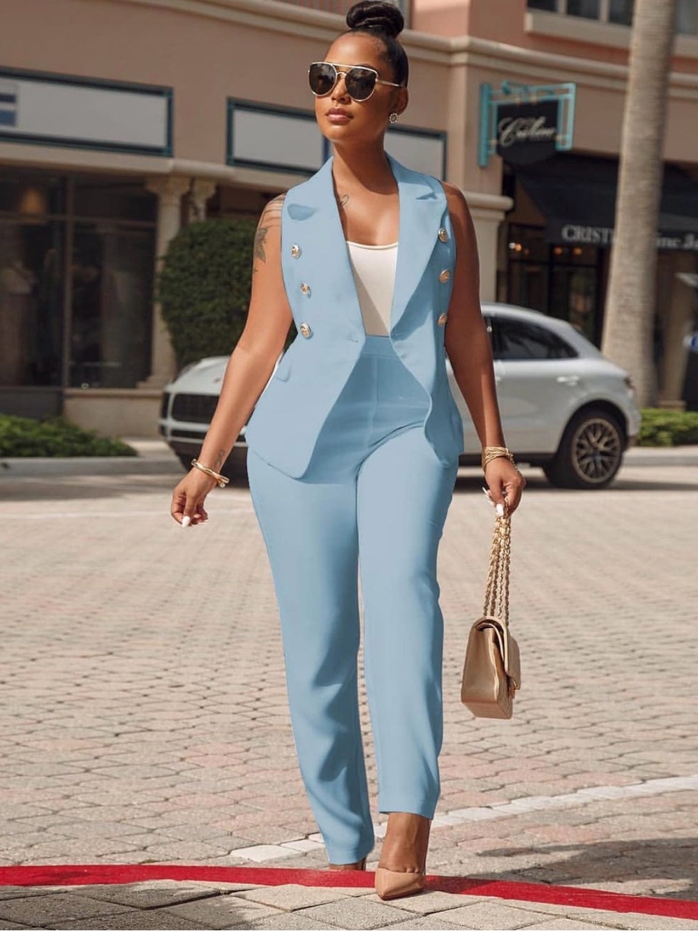 Tailored Sleeveless Light Blue Double-Breasted Pantsuit - Picture 3 of 15